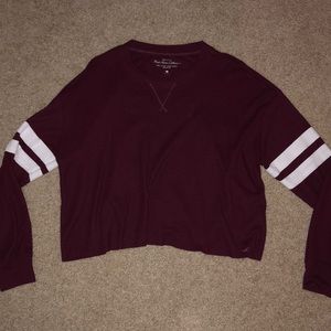 maroon shirt